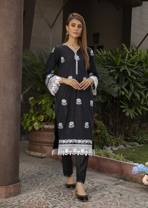 Black Embroidered Kurta