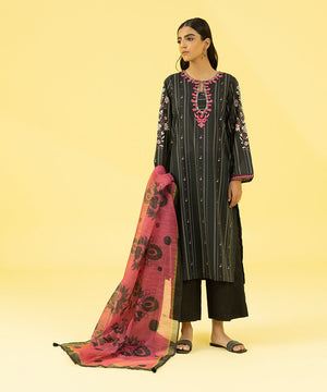 2 Piece - Embroidered Lawn Suit - 003CESG23V42