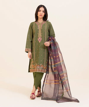 3 Piece - Embroidered Zari Lawn Suit