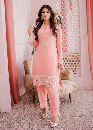 Manaal Arfeen - Pretty Pink