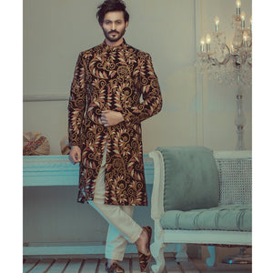 Inmitable Velvet Crafted embroidery Sherwani For Men