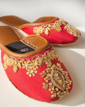 Croza - Red backless Khussa with Gold Handwork - CR 0208