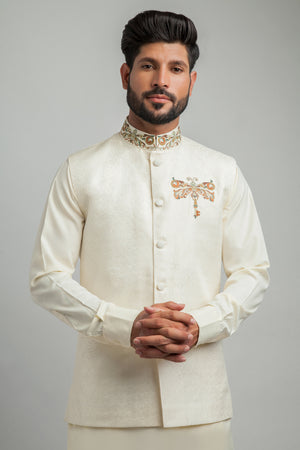 Cream form-fitted waistcoat with embroidery