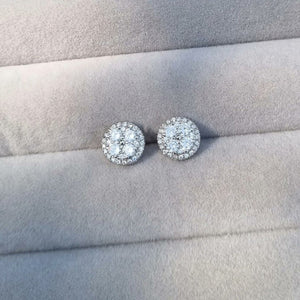Circle stud earrings